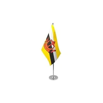 DRAPEAU DE TABLE prestige BRUNEI 22x15cm en SATIN - GRAND DRAPEAUX DE BUREAU BRUNÉIEN 15 x 22 cm