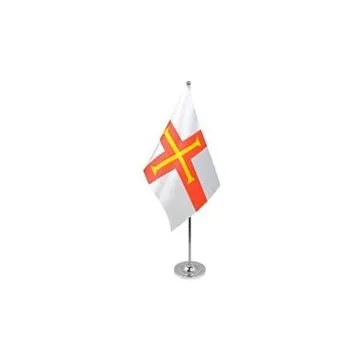 DRAPEAU DE TABLE prestige GUERNESEY 22x15cm en SATIN - GRAND DRAPEAUX DE BUREAU ANGLAIS 15 x 22 cm