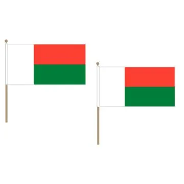 DRAPEAU MADAGASCAR 45x30cm HAMPE en bois - LOT DE 10 DRAPEAUX MALGACHE 30 x 45 cm