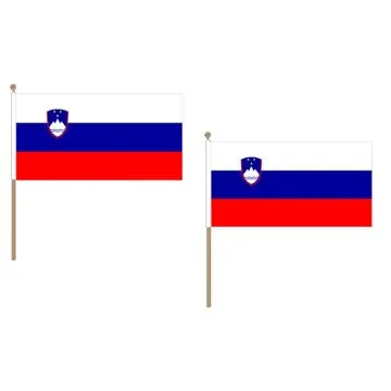 DRAPEAU SLOVÍ?NIE 45x30cm HAMPE en bois - LOT DE 10 DRAPEAUX SLOVÍ?NE 30 x 45 cm