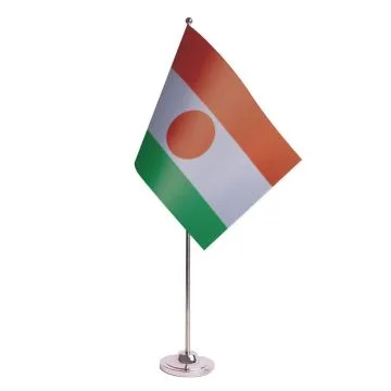 DRAPEAU DE TABLE prestige NIGER 22x15cm en SATIN - GRAND DRAPEAUX DE BUREAU NIGÉRIEN 15 x 22 cm