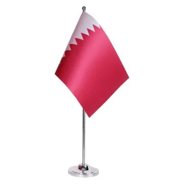 DRAPEAU DE TABLE prestige QATAR 22x15cm en SATIN - GRAND DRAPEAUX DE BUREAU QATARIEN 15 x 22 cm
