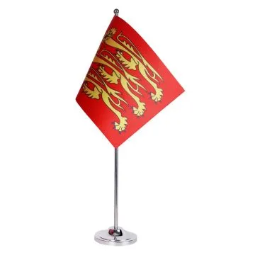DRAPEAU DE TABLE prestige RICHARD C?UR DE LION 22x15cm en SATIN - GRAND DRAPEAUX DE BUREAU ROI RICHARD I D\'ANGLETERRE 15 x 22 cm