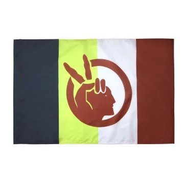 DRAPEAU AMERICAN INDIAN MOVEMENT 90x60cm - DRAPEAU MOUVEMENT DES INDIENS Dâ??AMÍ?RIQUE 60 x 90 cm Fourreau pour hampe