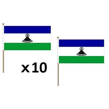 DRAPEAU LESOTHO 45x30cm HAMPE en bois - LOT DE 10 DRAPEAUX LÍ?SOTHAN 30 x 45 cm