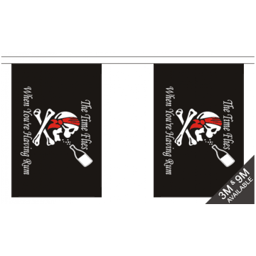 Guirlande 6 mètres 20 Drapeaux Pirate Beatings 21x15 cm - Drapeau corsaire 15 x 21 cm