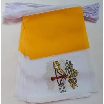 Guirlande 12 mètres 20 Drapeaux Vatican 45x30 cm - Drapeau vatican 30 x 45 cm