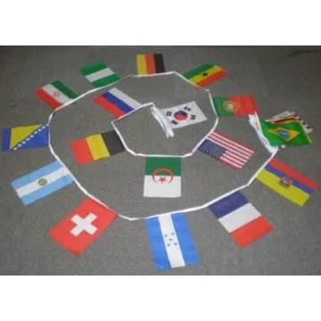GUIRLANDE 19 mètres 32 DRAPEAUX COUPE DU MONDE DE FOOTBALL 2014 45x30 cm - DRAPEAU CM14 AU BRÉSIL 30 x 45 cm