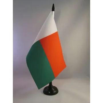 DRAPEAU DE TABLE MADAGASCAR 21x14cm - PETIT DRAPEAUX DE BUREAU MALGACHE 14 x 21 cm