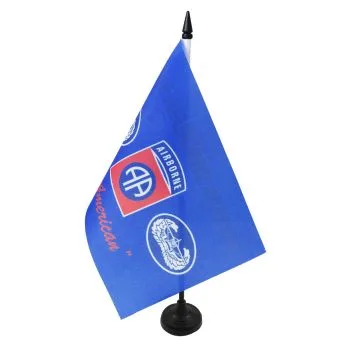 DRAPEAU DE TABLE USA AIRBORNE 82E 21x14cm - PETIT DRAPEAUX DE BUREAU AMÉRICAIN ? ARMÉE ETATS-UNIS  14 x 21 cm