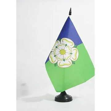 DRAPEAU DE TABLE AUTORITÍ? UNITAIRE DU YORKSHIRE DE L\'EST 21x14cm - PETIT DRAPEAUX DE BUREAU EAST RIDING OF YORKSHIRE - ANGLETERRE 14 x 21 cm