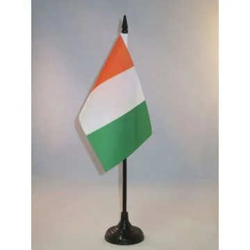 DRAPEAU DE TABLE CÔTE D\'IVOIRE 15x10cm - PETIT DRAPEAUX DE BUREAU IVOIRIEN 10 x 15 cm