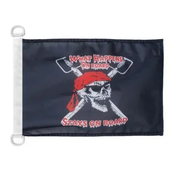 Pavillon nautique Pirate What Happens on Board 45x30 cm Anneaux Plastiques